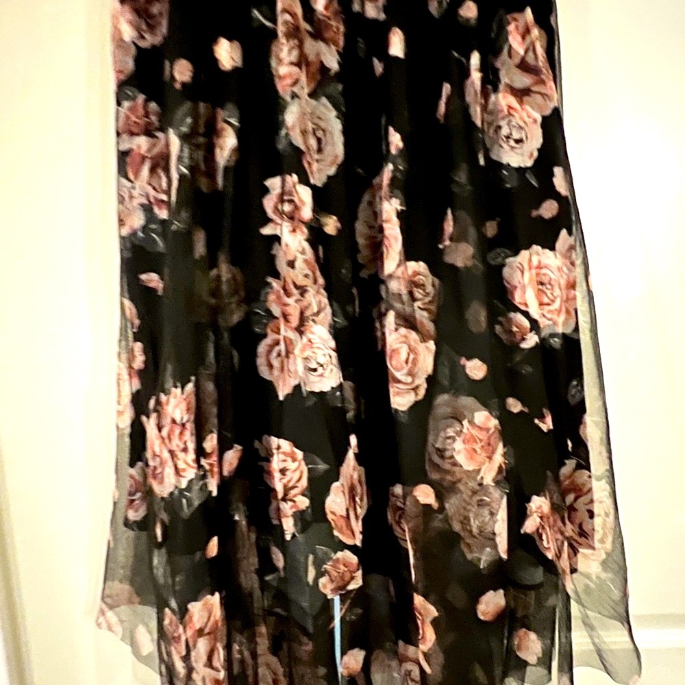 Floral Black and Pink Skirt 4X Torrid